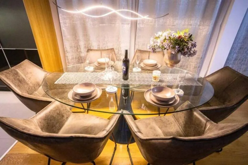 Luxe Hot Tube Apartment, With Views, Near Beach Σπλιτ Διαμέρισμα