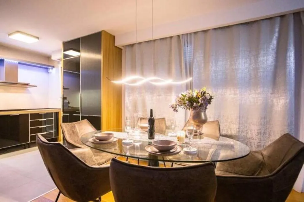 Luxe Hot Tube Apartment, With Views, Near Beach Σπλιτ 0*,  Κροατία